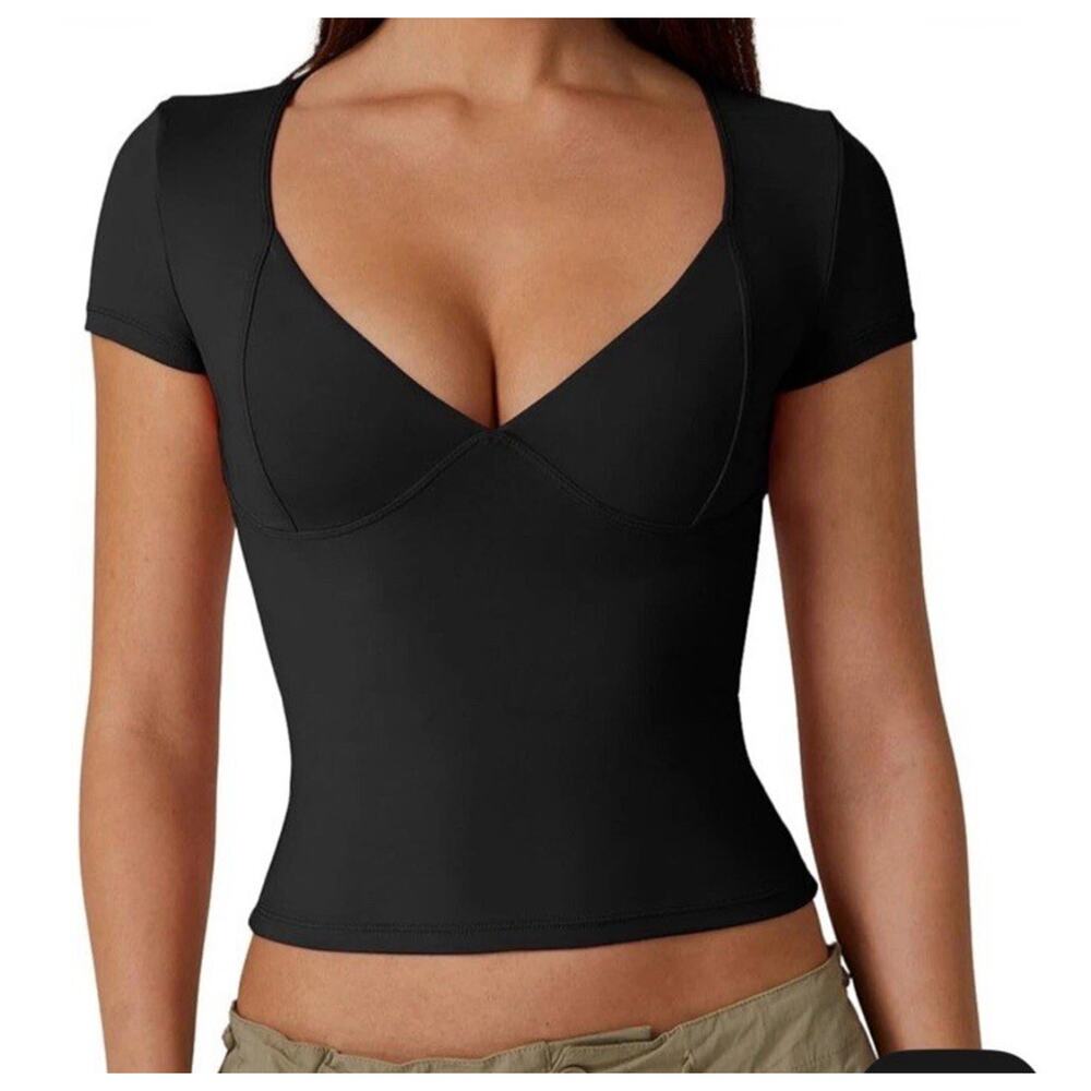 NWT Qinsen Top Women’s Size M V-Neck Stretch Cap Sleeve Comfort Fit Black